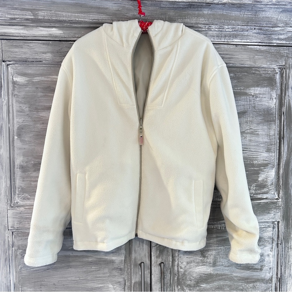 Free Country Tan Jacket. Never heard of this brand! Looked and wow REVERSAL.